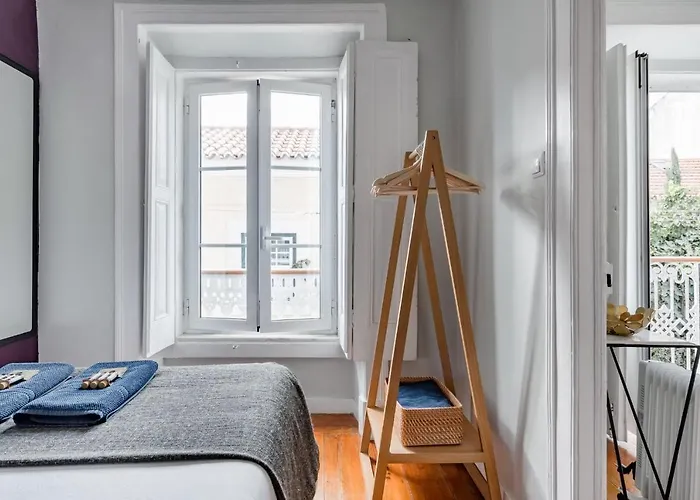 Avenida Da Liberdade Area, Bright And Newly Renovated 2 Bedroom Apartment, Historical Center Lisbona