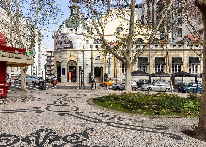 Avenida Da Liberdade Area, Bright And Newly Renovated 2 Bedroom Apartment, Historical Center Appartement Lisboa