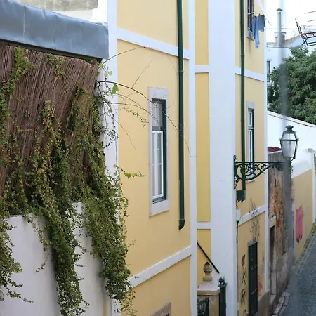 Avenida Da Liberdade Area, Bright And Newly Renovated 2 Bedroom Apartment, Historical Center Apartamento