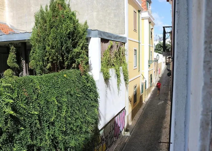Avenida Da Liberdade Area, Bright And Newly Renovated 2 Bedroom Apartment, Historical Center Apartamento *