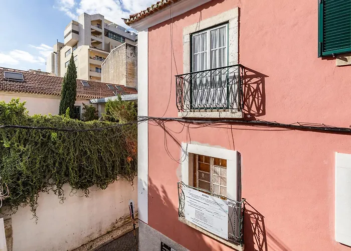 Apartamento Avenida Da Liberdade Area, Bright And Newly Renovated 2 Bedroom Apartment, Historical Center